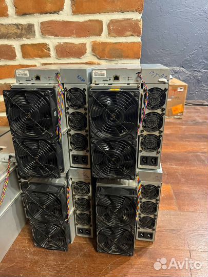Bitmain L7 9050 mh Бу 6 месяцев