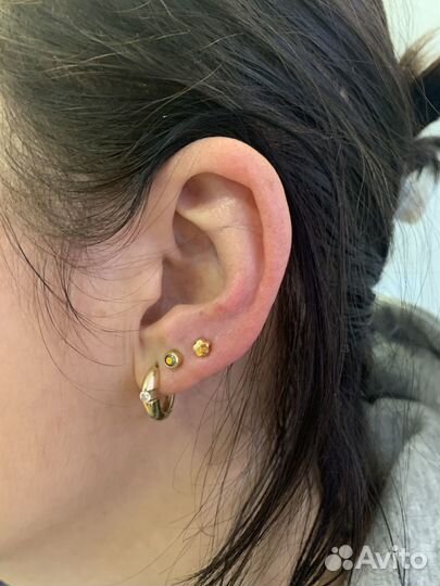 Мастер пирсинга