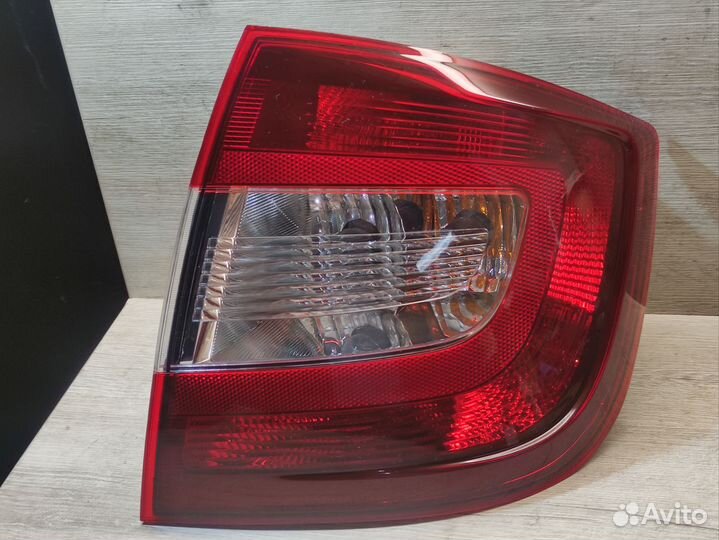 Фонарь задний правый Skoda Rapid 2018г. 1.6 l