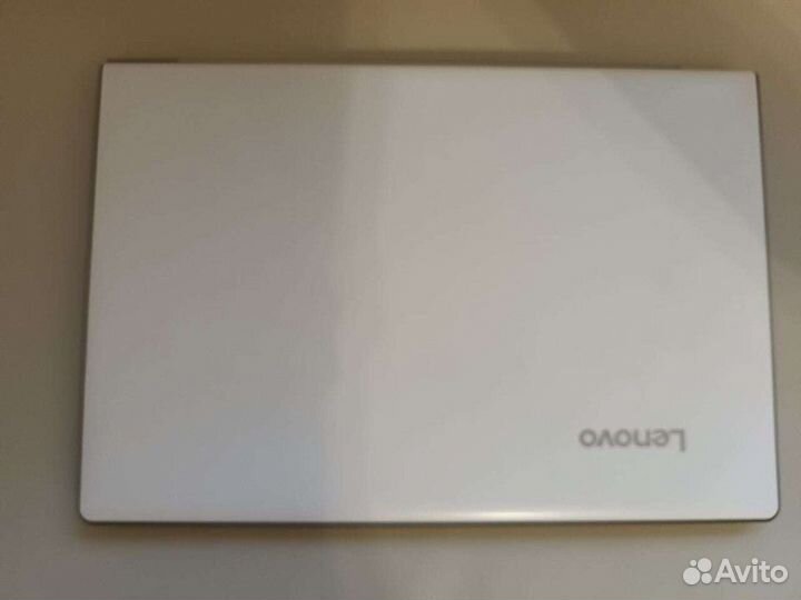 Lenovo i5-6200/8GB/1TB/GeForce940