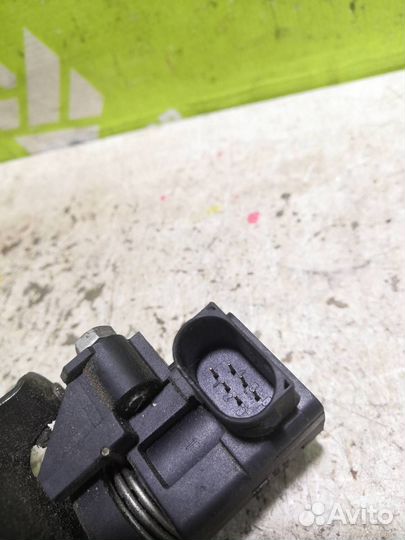 Датчик положения педали акселератора Мерседес Бе