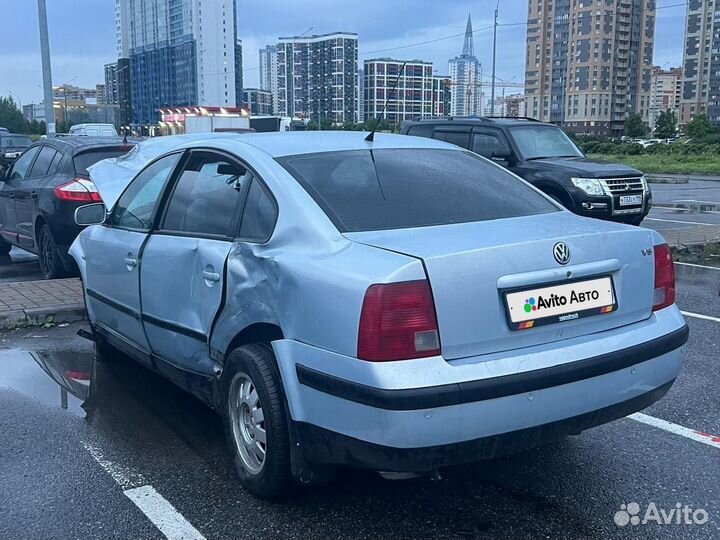 Volkswagen Passat 2.3 МТ, 2000, битый, 278 000 км