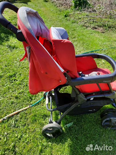 Прогулочная коляска