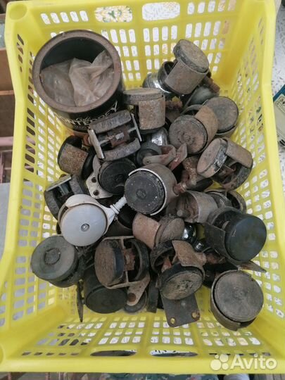 Колёсики мебельные б/у