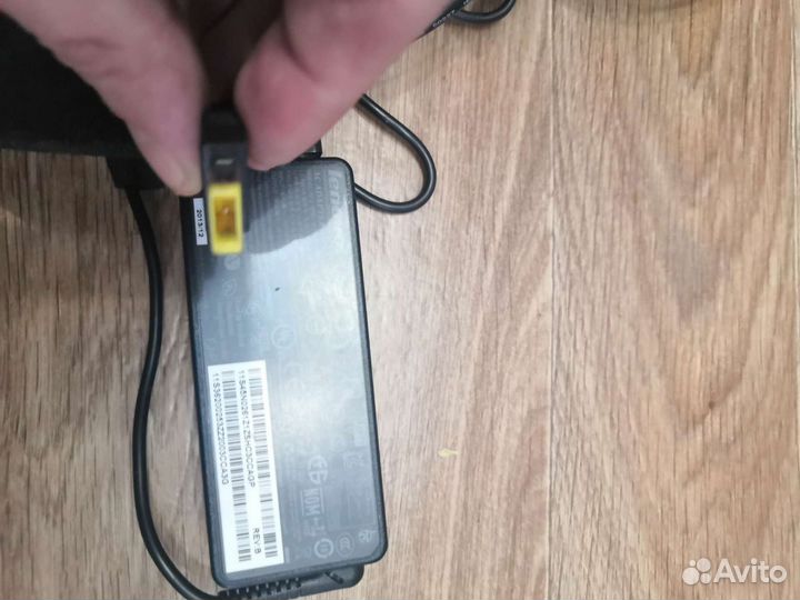 Блок питания lenovo 20 вольт