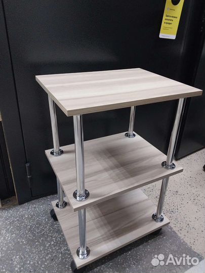 Этажерка на колесиках