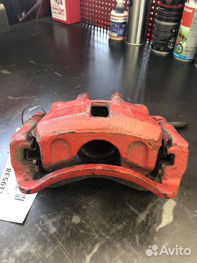 Суппорт передний левый Hyundai Elantra XD