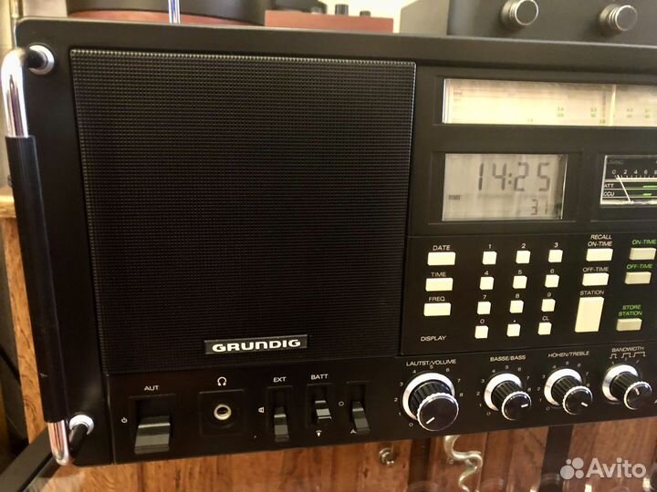 Радиоприемник Grundig 600