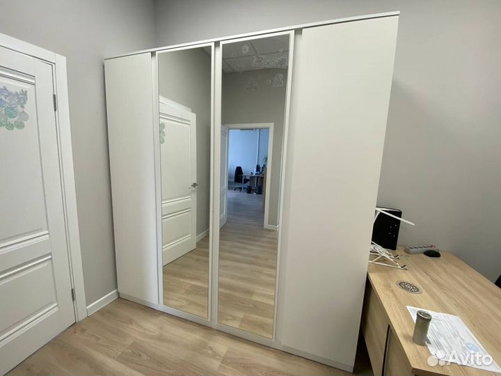 Шкаф белый распашной бу