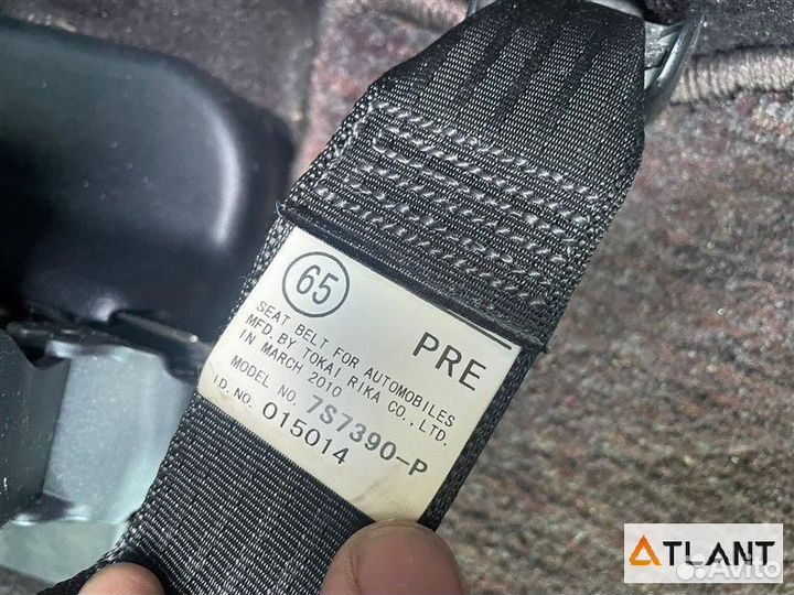 Уплотнительная резинка багажника toyota SAI