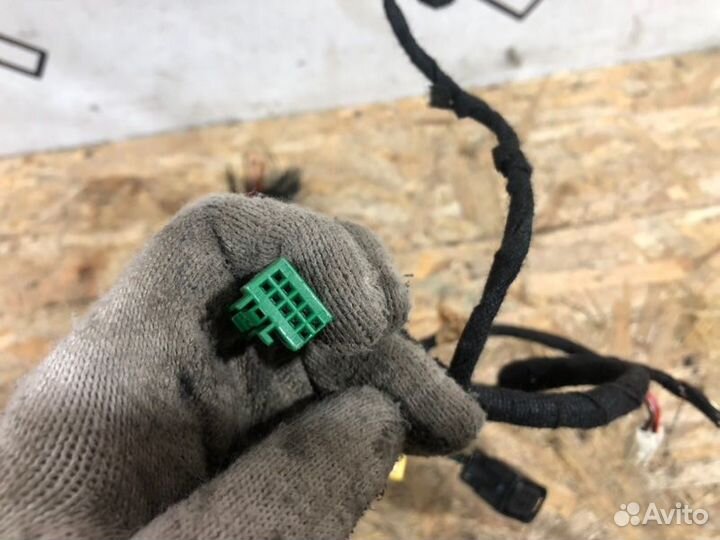 Проводка двери передняя левая Mercedes-Benz