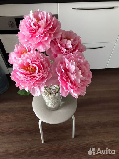 Композиция цветы пионы в вазе