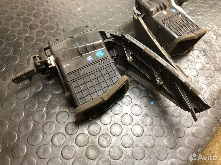 Дефлектор воздушный Kia Sorento 1