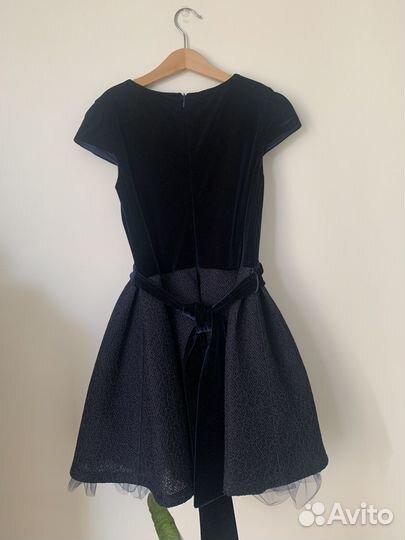 Платье нарядное на девочку 140 146