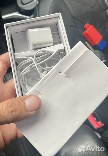 iPhone 4S, 16 ГБ