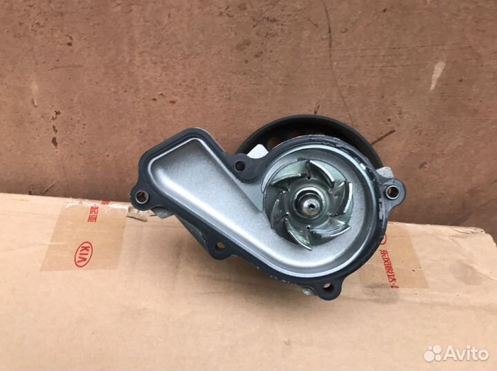 Hyundai Sonata 7 рестайлинг 2.0 помпа водяная