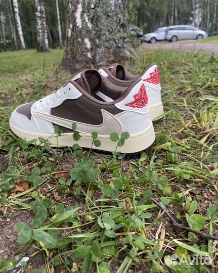 Travis Scott Air Jordan 1