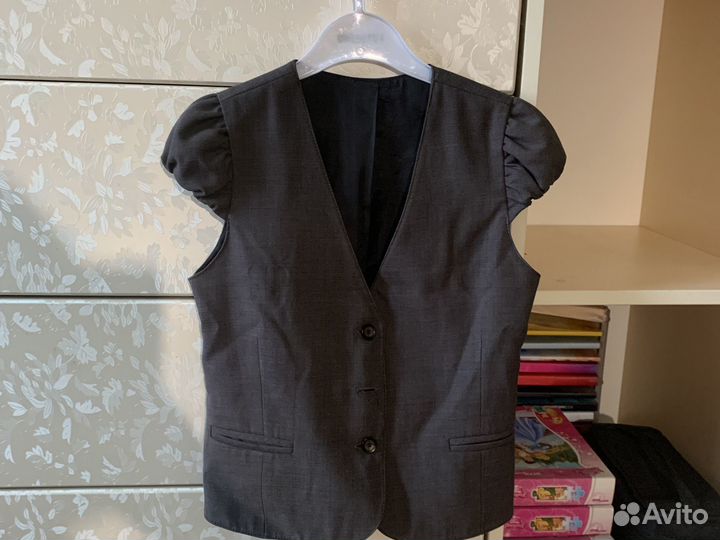 Жилетка для девочки 134 140 школьная