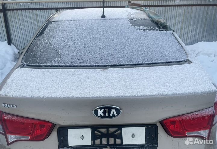 Заднее стекло kia rio 3 седан