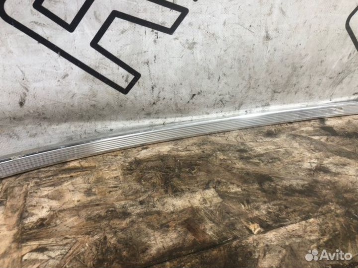 Молдинг крыши правый Mercedes-Benz C-Class W204