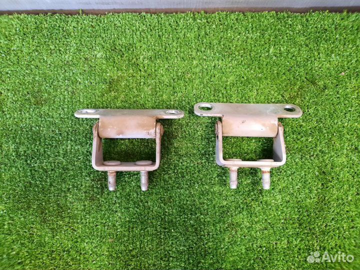 Петли крышки багажника Hyundai Ix35 2.0 G4KD 2011