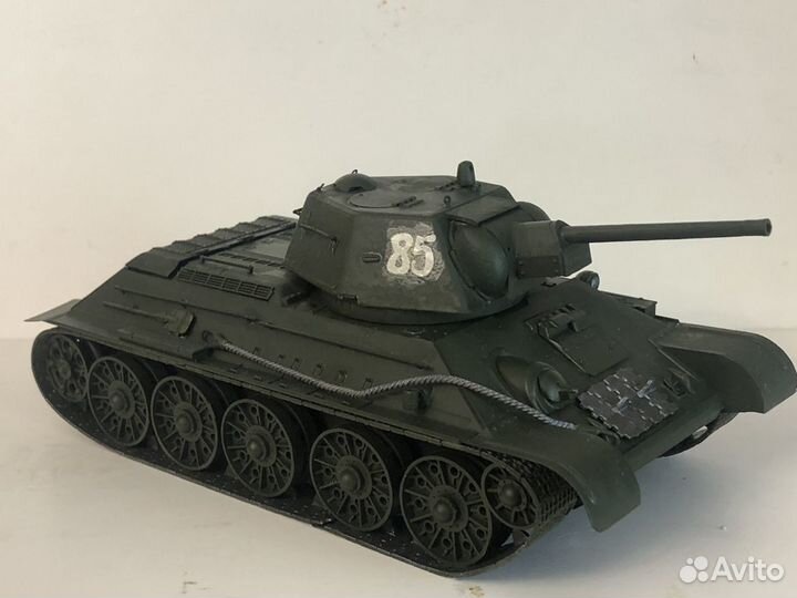 4- Танк Т-34, Т-35 красноармейцы пехота. 1/35