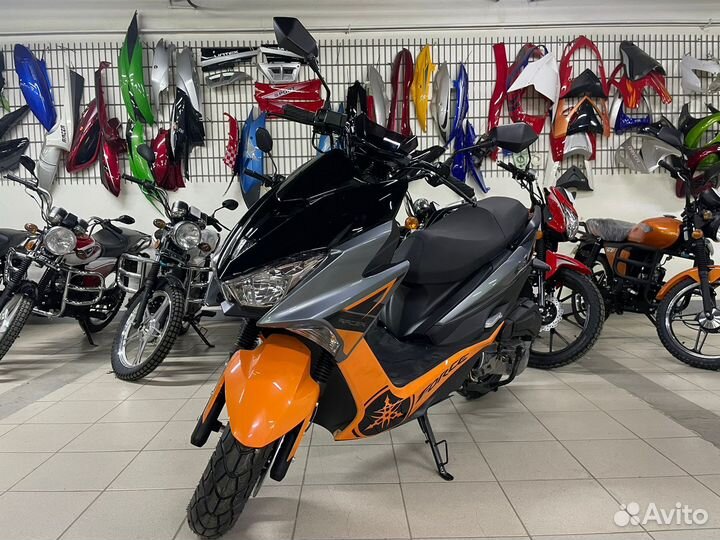 Скутер 150сс Racer force