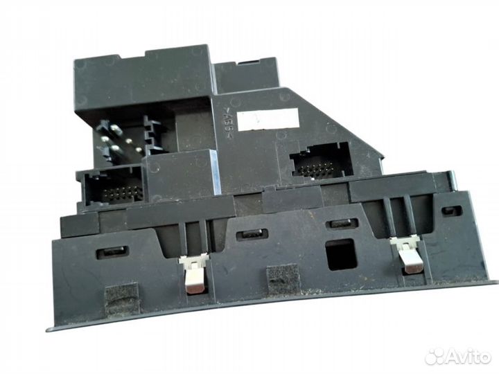 Блок переключателей в двери передний пасс. Bmw X5