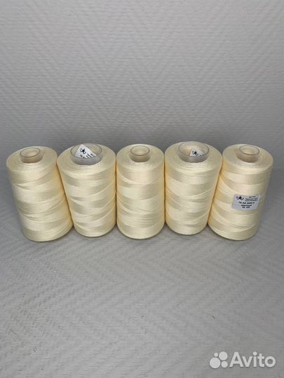 Швейные нитки 70лл-2500м № 122 (Слоновая кость)