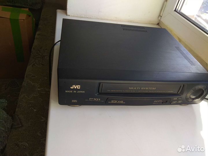 Видеомагнитофон jvc