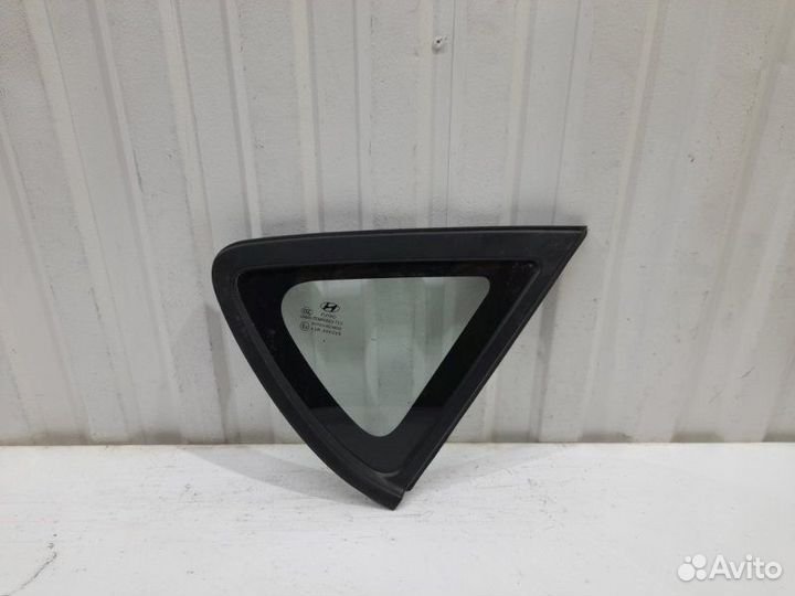 Стекло кузовное глухое правое Hyundai Solaris RB