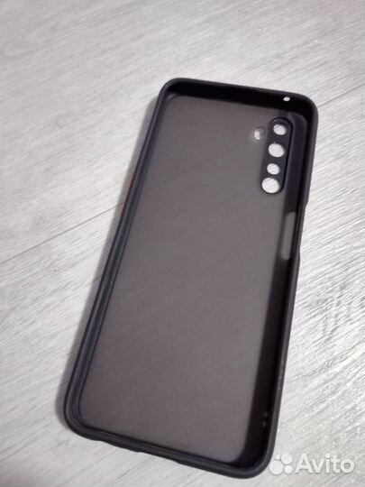 Чехол на Realme 6 Pro противоударный