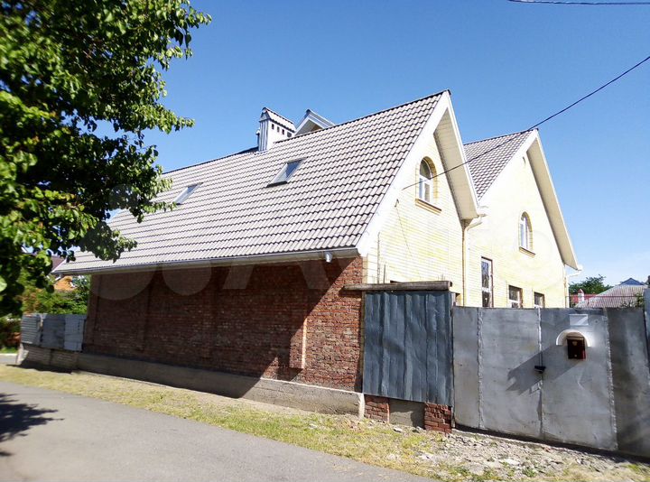 Дом 500 м² на участке 10 сот.