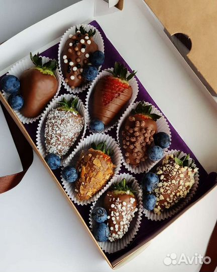 Букет из клубники в шоколаде на 1 сентября