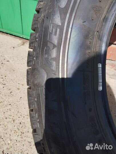Bridgestone Blizzak Ice 215/65 R16 M