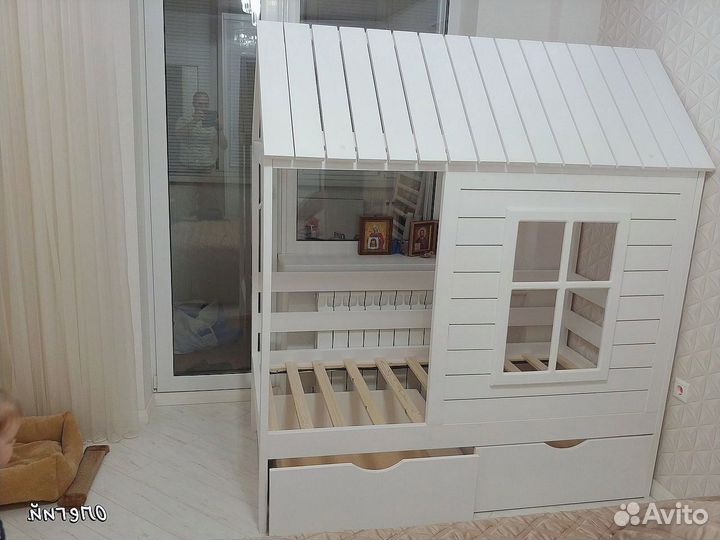 Детская кровать домик