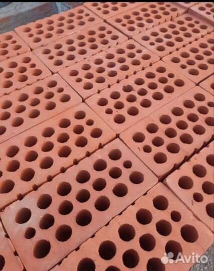 Продам кирпич
