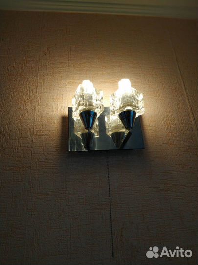 Светильник настенный