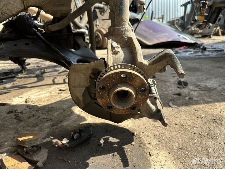 Шкода октавия тур кулаки передние подвески