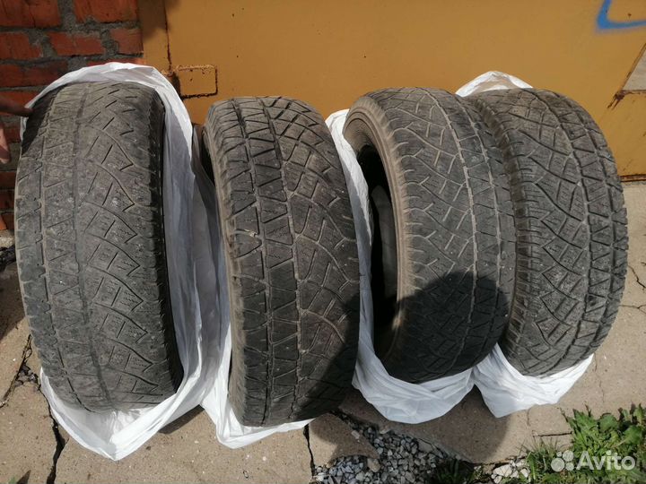 Michelin Latitude Cross 255/70 R16