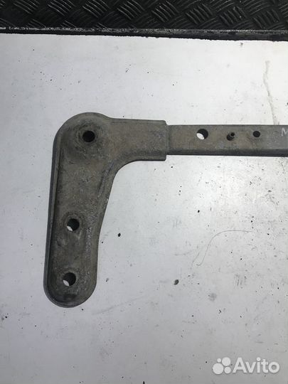 Балка передняя поперечная Renault Megane II