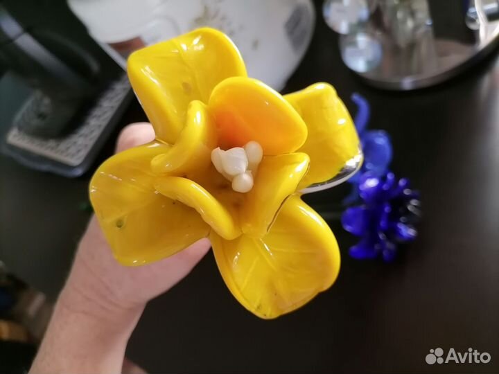 Цветы из стекла