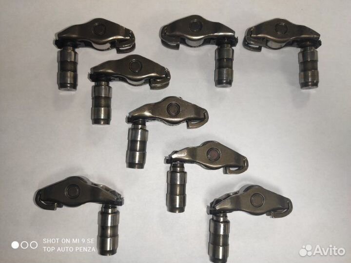 Коромысло впускного клапана Audi A6 C7 cdnb 2012