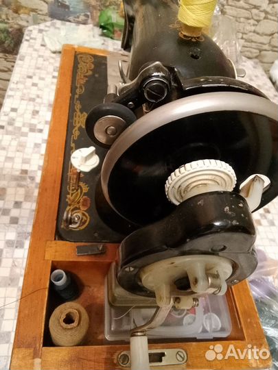 Швейная машинка. пмз челноки для ниток плюс