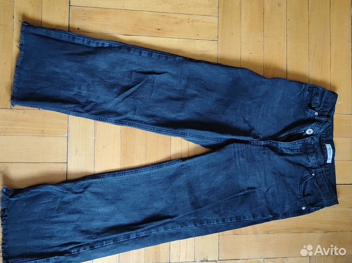 Джинсы чёрные