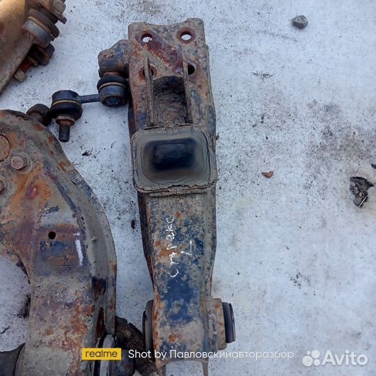 Рычаг подвески Hyundai H1 4D56TCI 2000