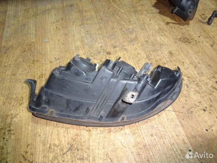 Фара правая Opel Omega B 1994-2003