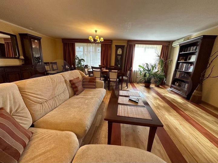 3-к. квартира, 117,7 м², 4/7 эт.