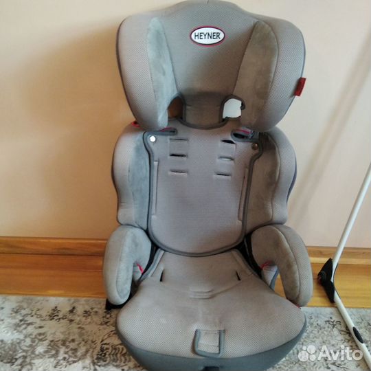 Автомобильное детское кресло от 9 до 36 кг