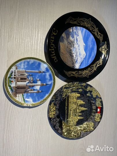 Сувениры: Тарелки, статуэтки, картинки